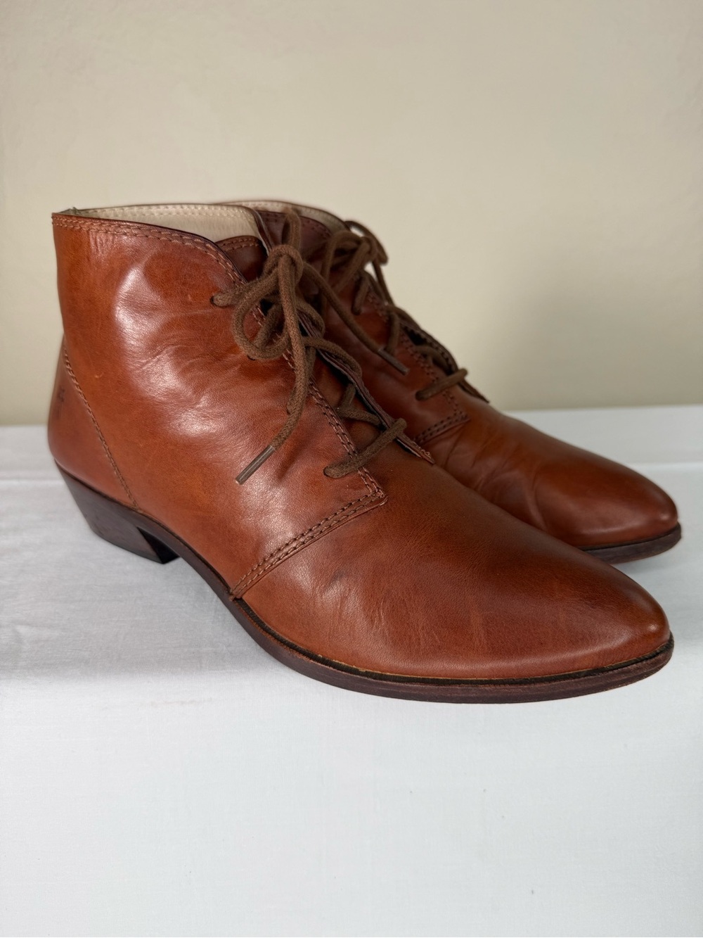 Frye Ruby Brown Leather Chukka Lace Up Heeled Booties Ankle Boots Size 8 - Picture 3 of 15